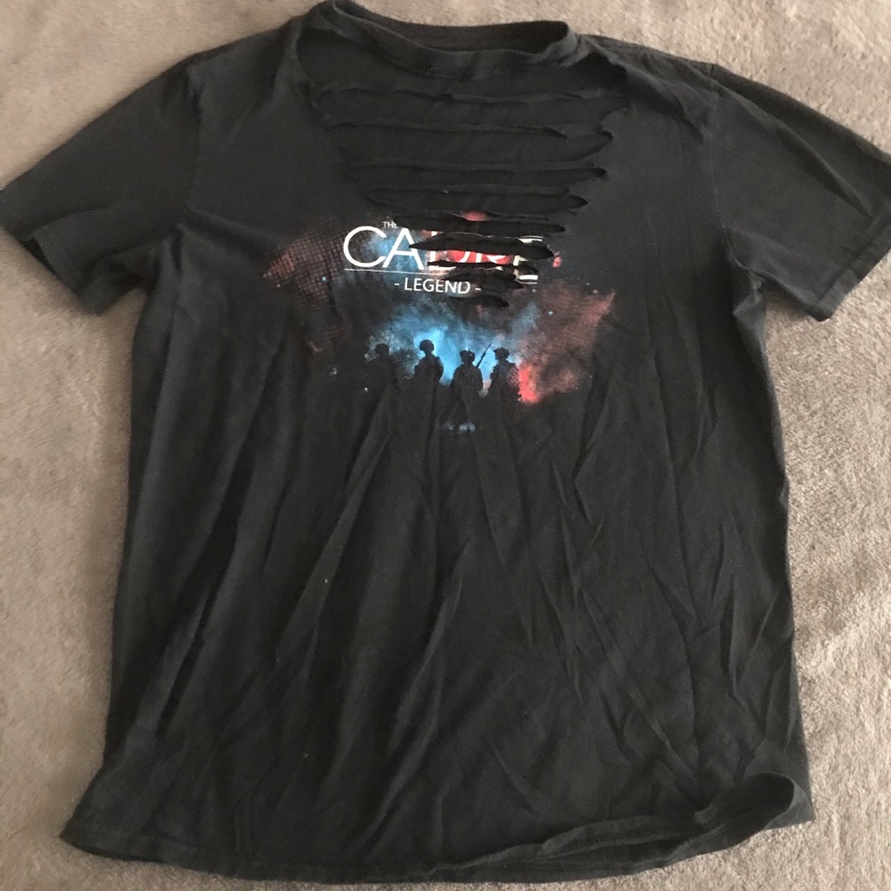 Ripped V-Neck Graphic T-Shirt